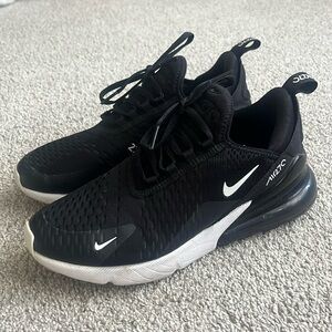 Nike Air Max 270
